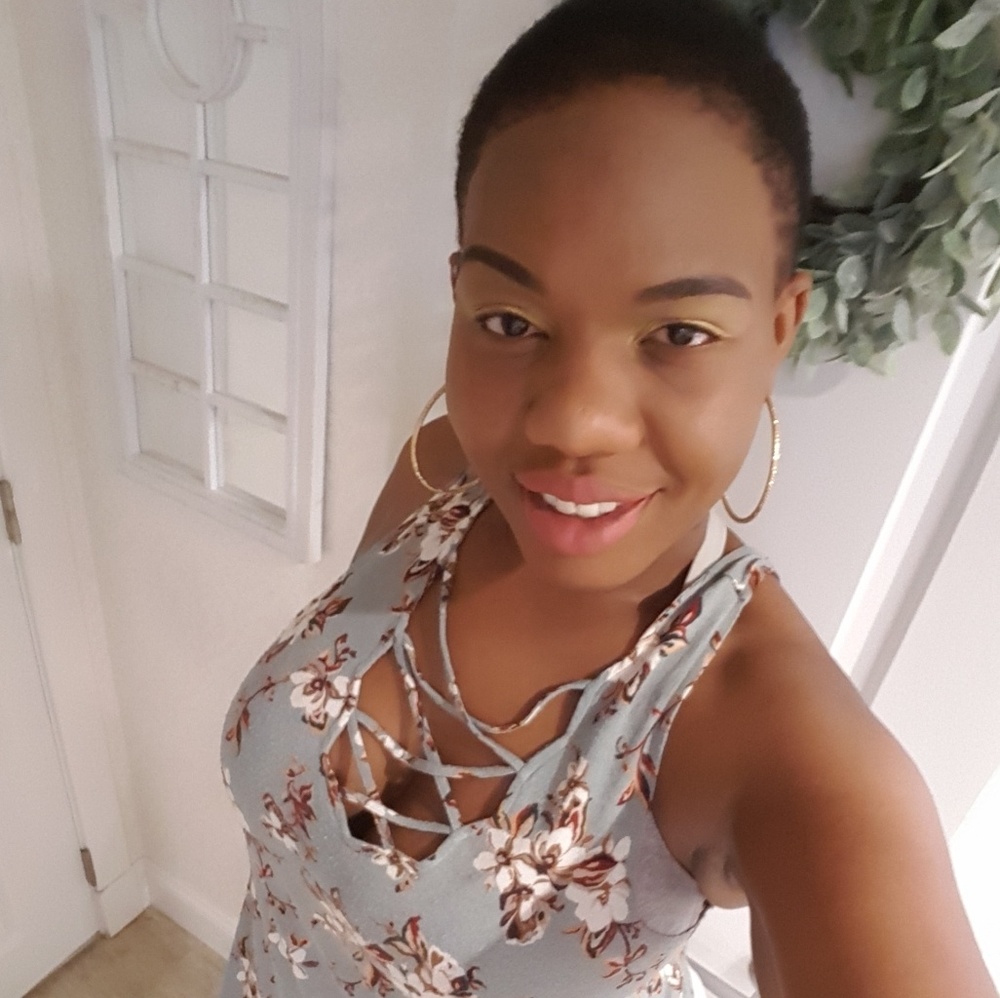 Meet your Posher, Nicolette